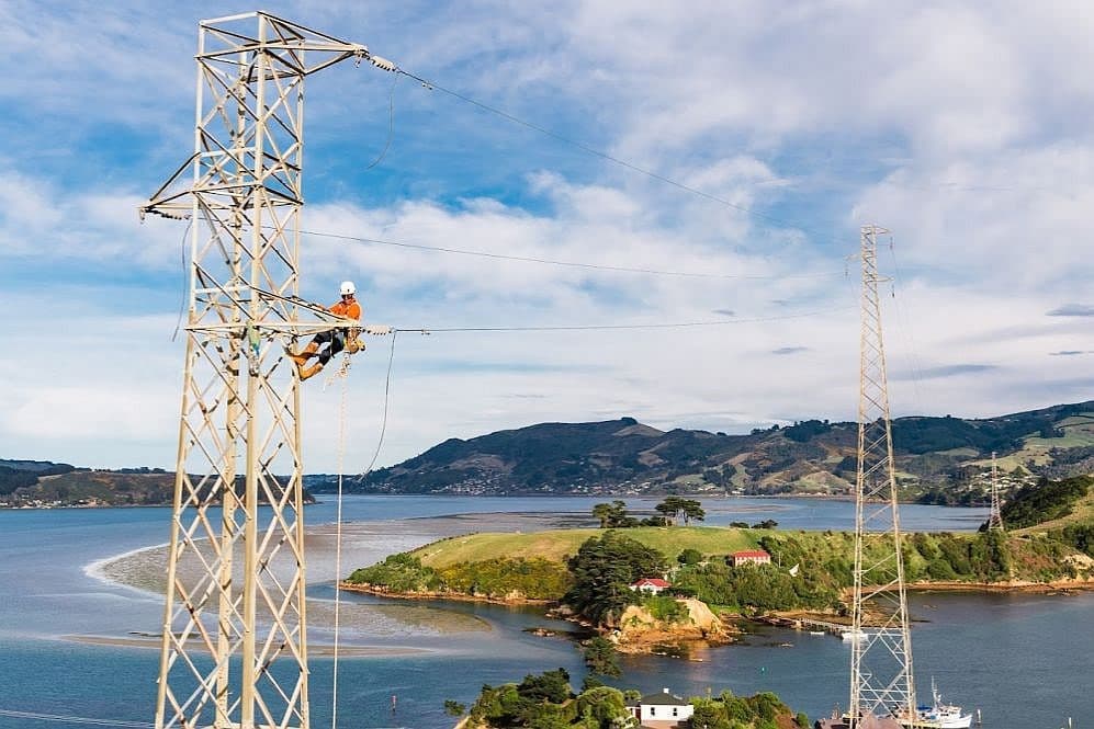 NETWORK INITIATIVE OF THE YEAR AWARD FINALIST: Aurora - Harbour Crossing Upgrade